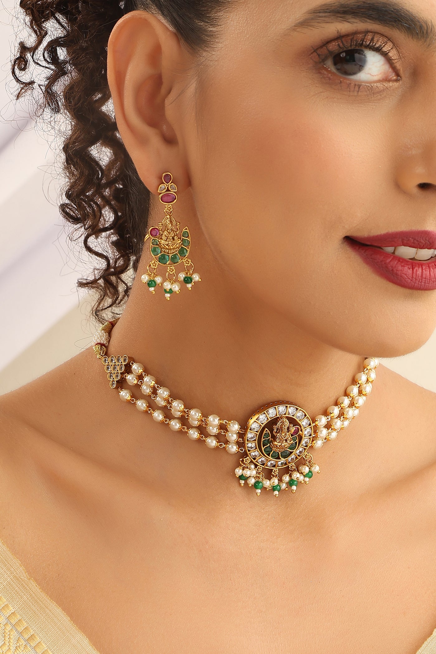 Udgita Green Temple Work Choker Set