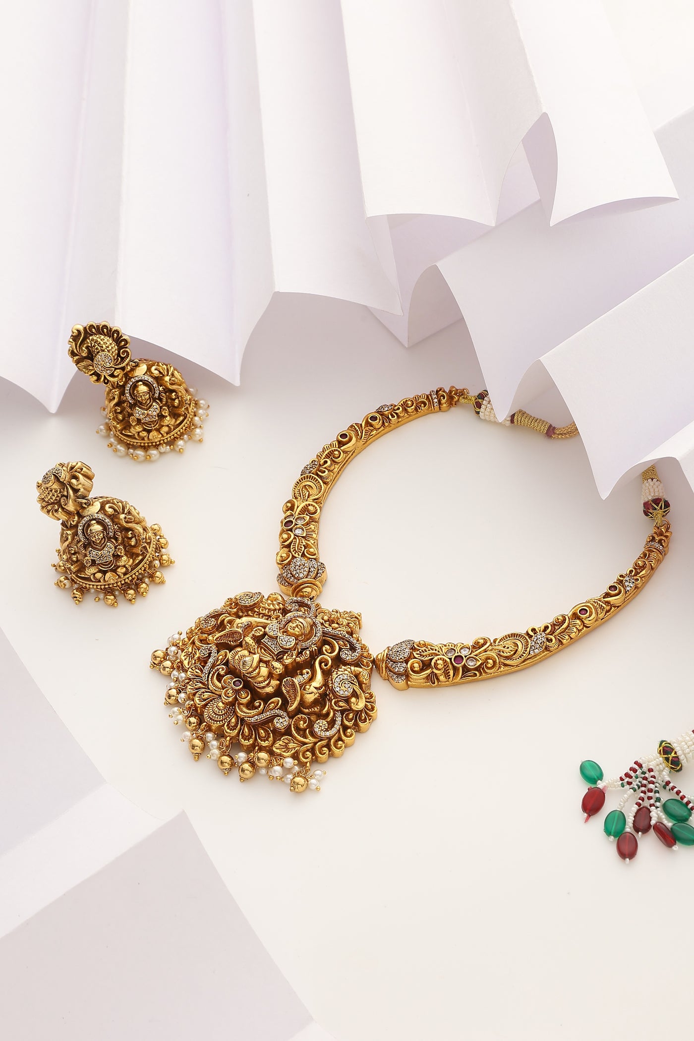 Kavalya Gold Temple Work Necklace Set