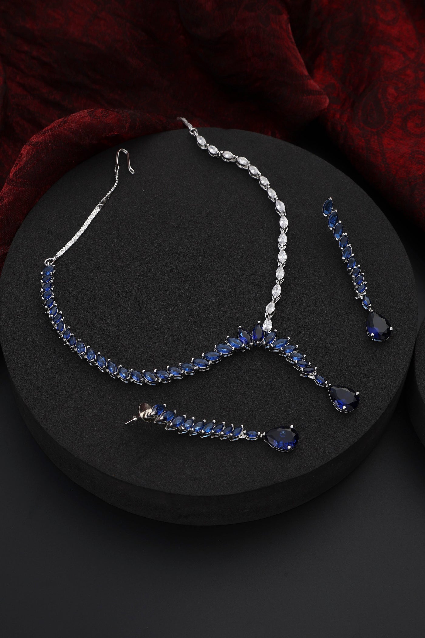 Amaris Sapphire Necklace Set