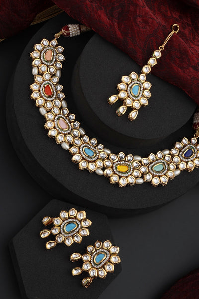 Yukti Navrattan Kundan Necklace Set with Maang Tikka