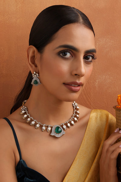 Aljendra Emerald Polki Necklace Set