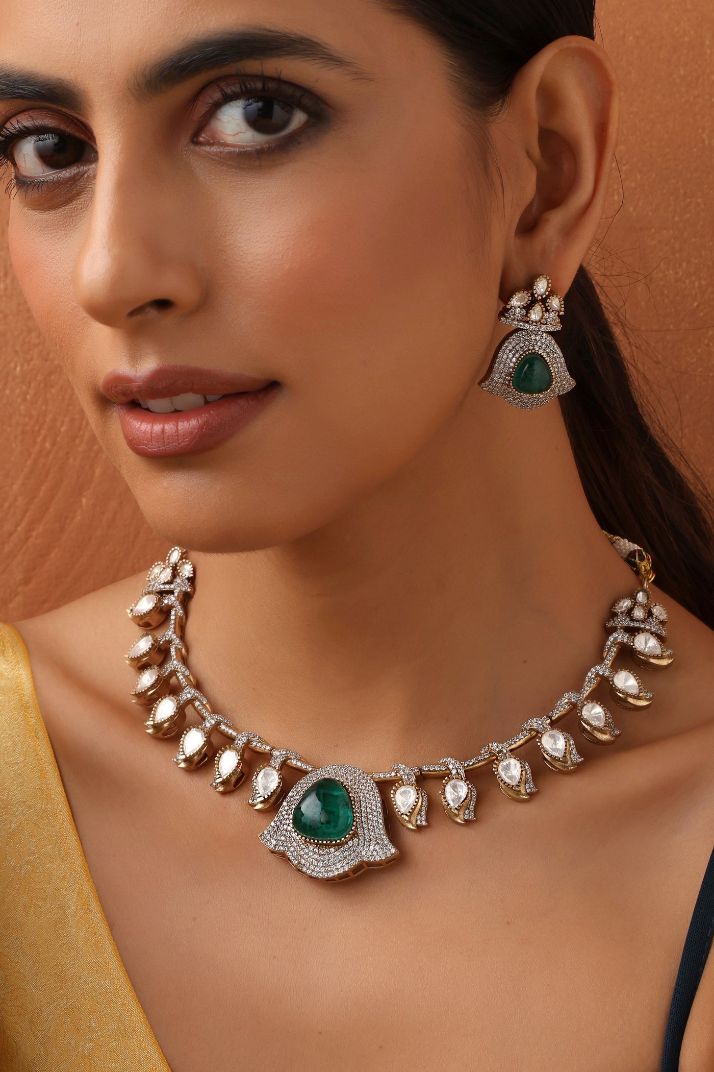 Aljendra Emerald Polki Necklace Set