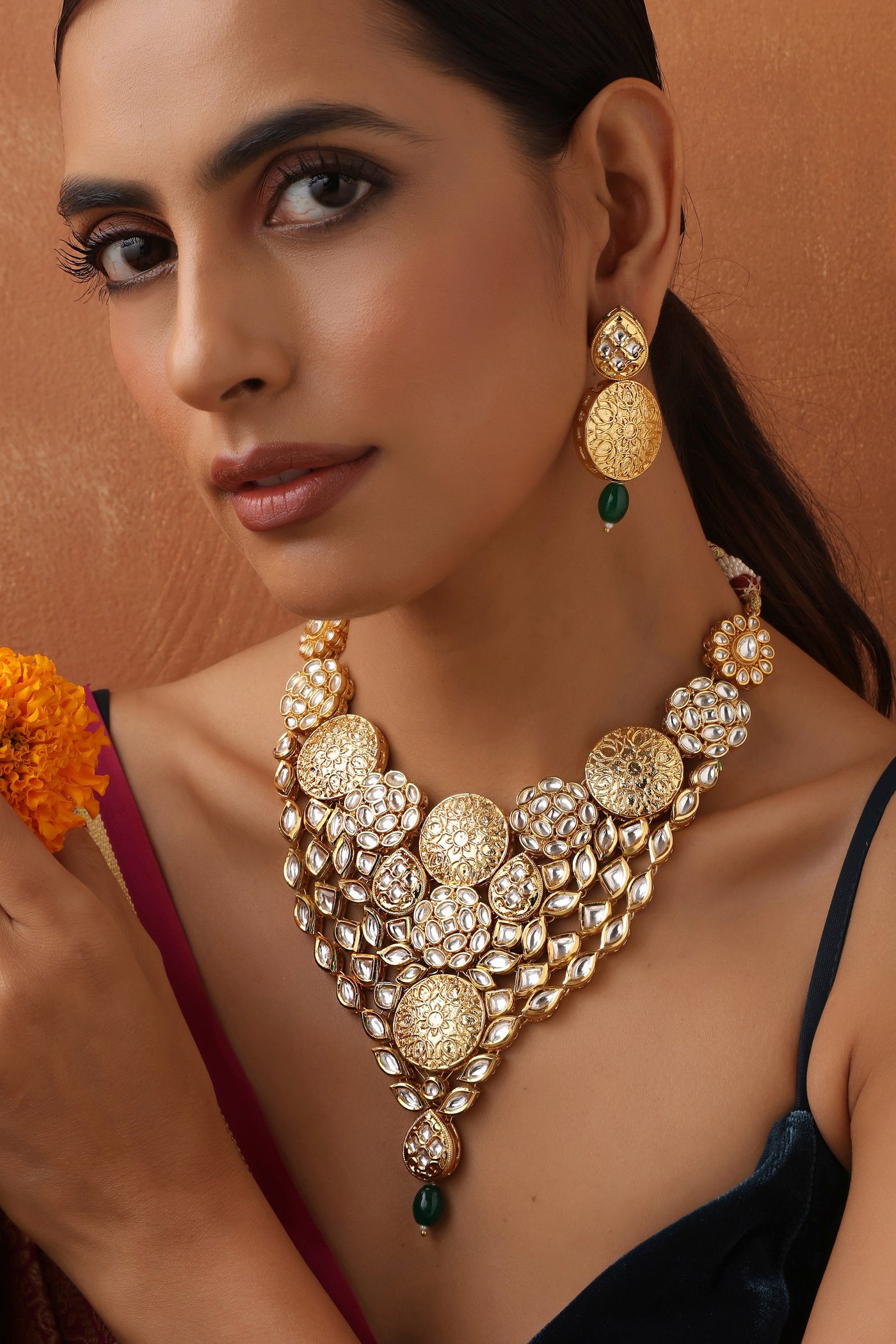 Swaara Gold Kundan Necklace Set