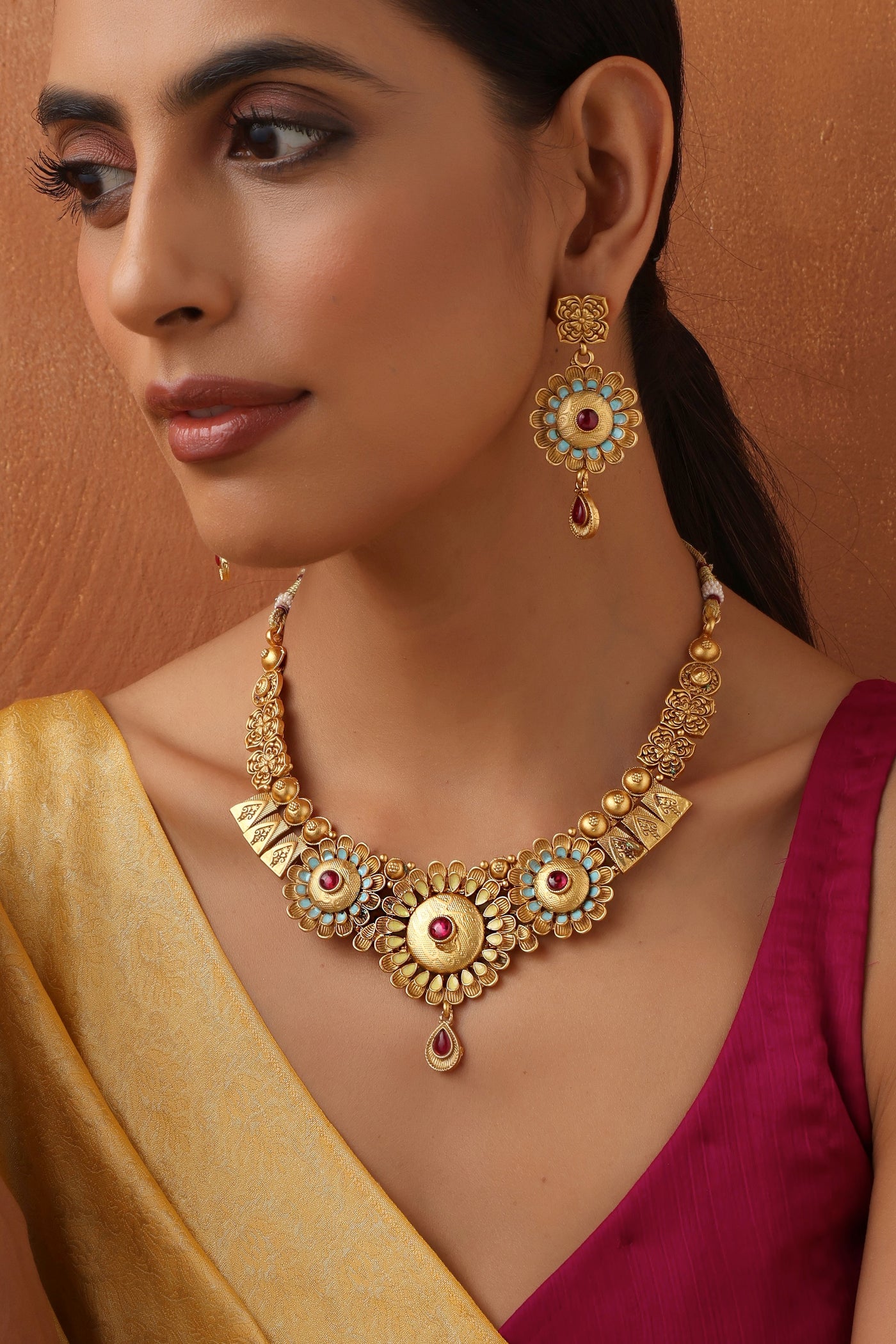 Nallarasi Multicolour Temple Short Necklace Set