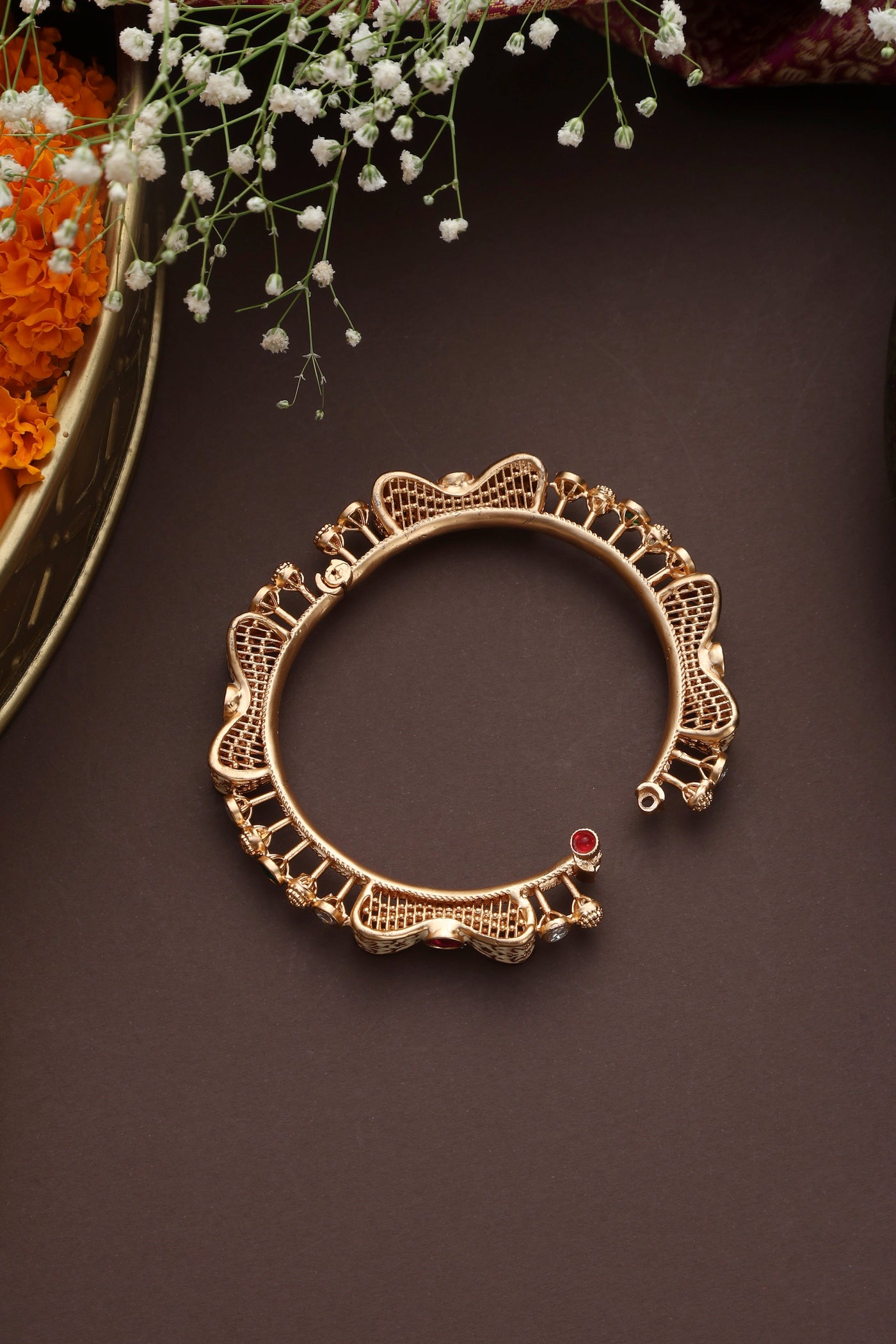 Naviah Multicolour Kundan Bangle