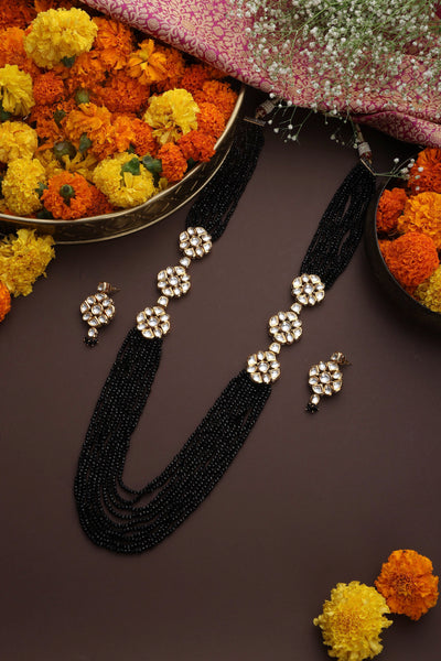 Mahanti Black Kundan Long Necklace Set