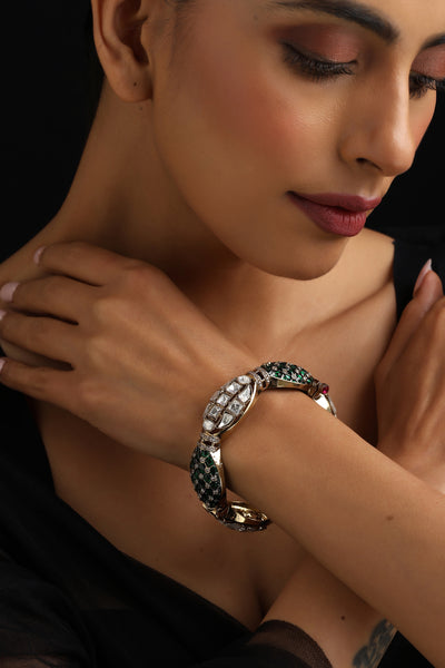 Avya Emerald and Polki Kada