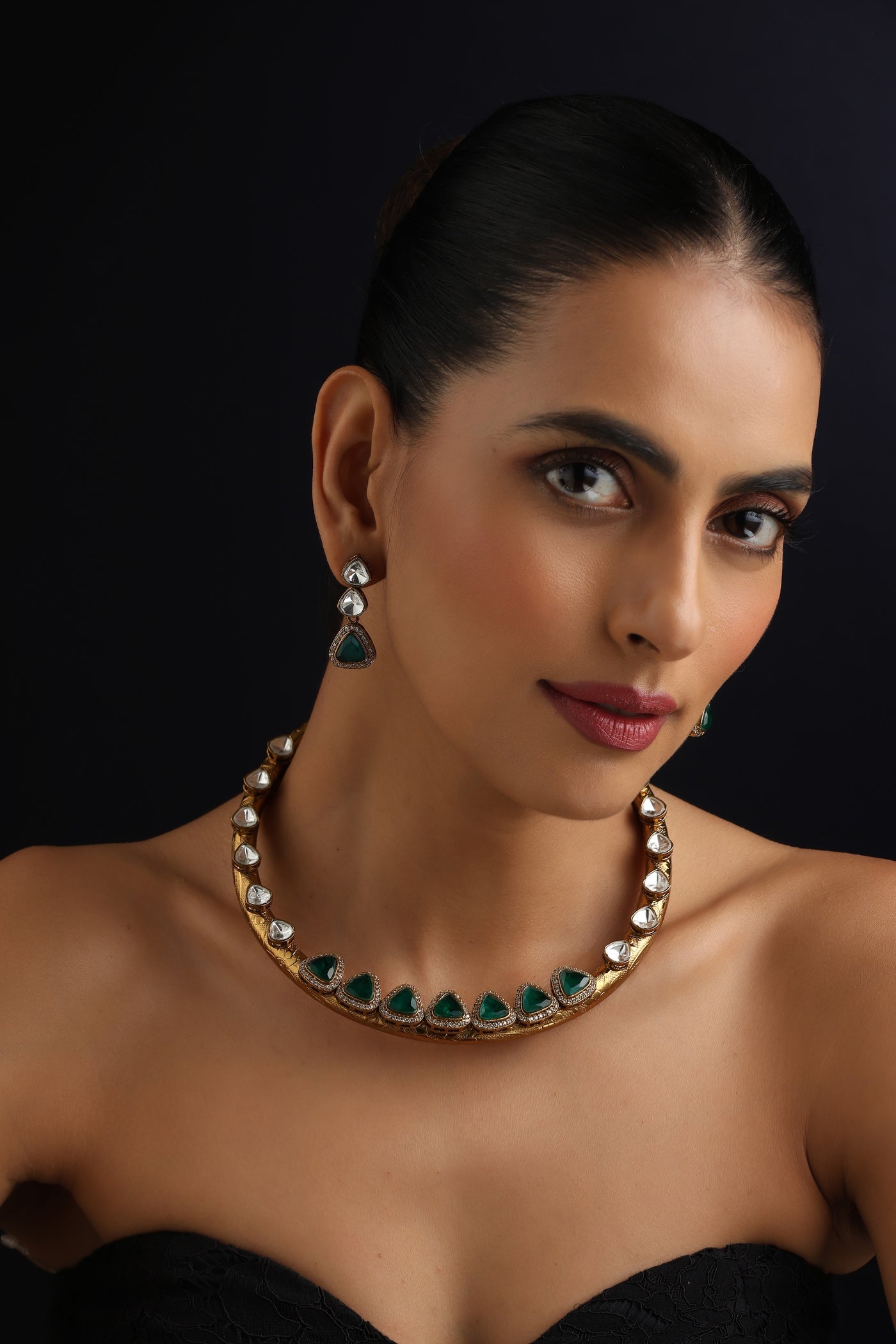 Tareeka Emerald Polki Hasli Necklace Set
