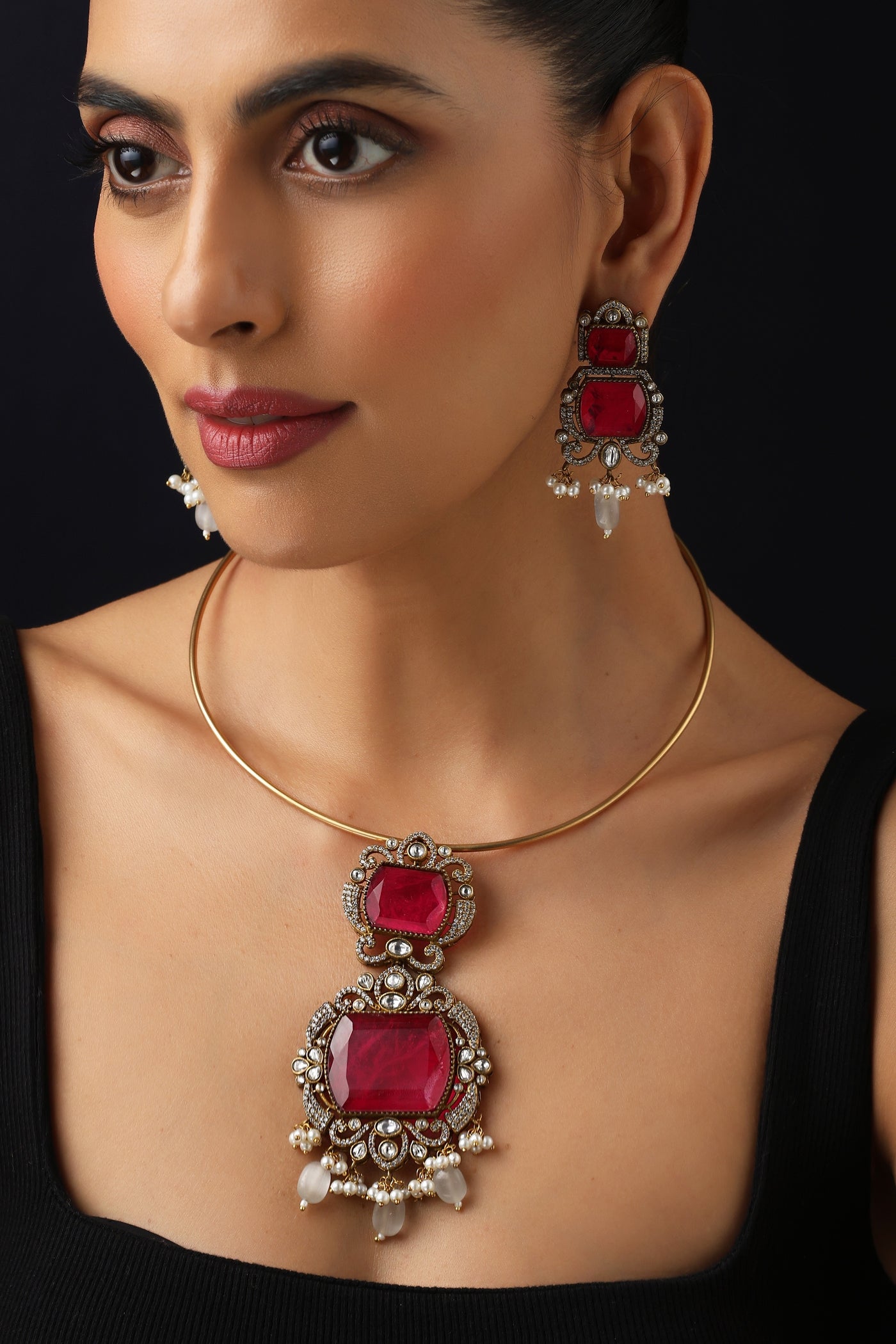 Kesksh Ruby Hasli Necklace Set