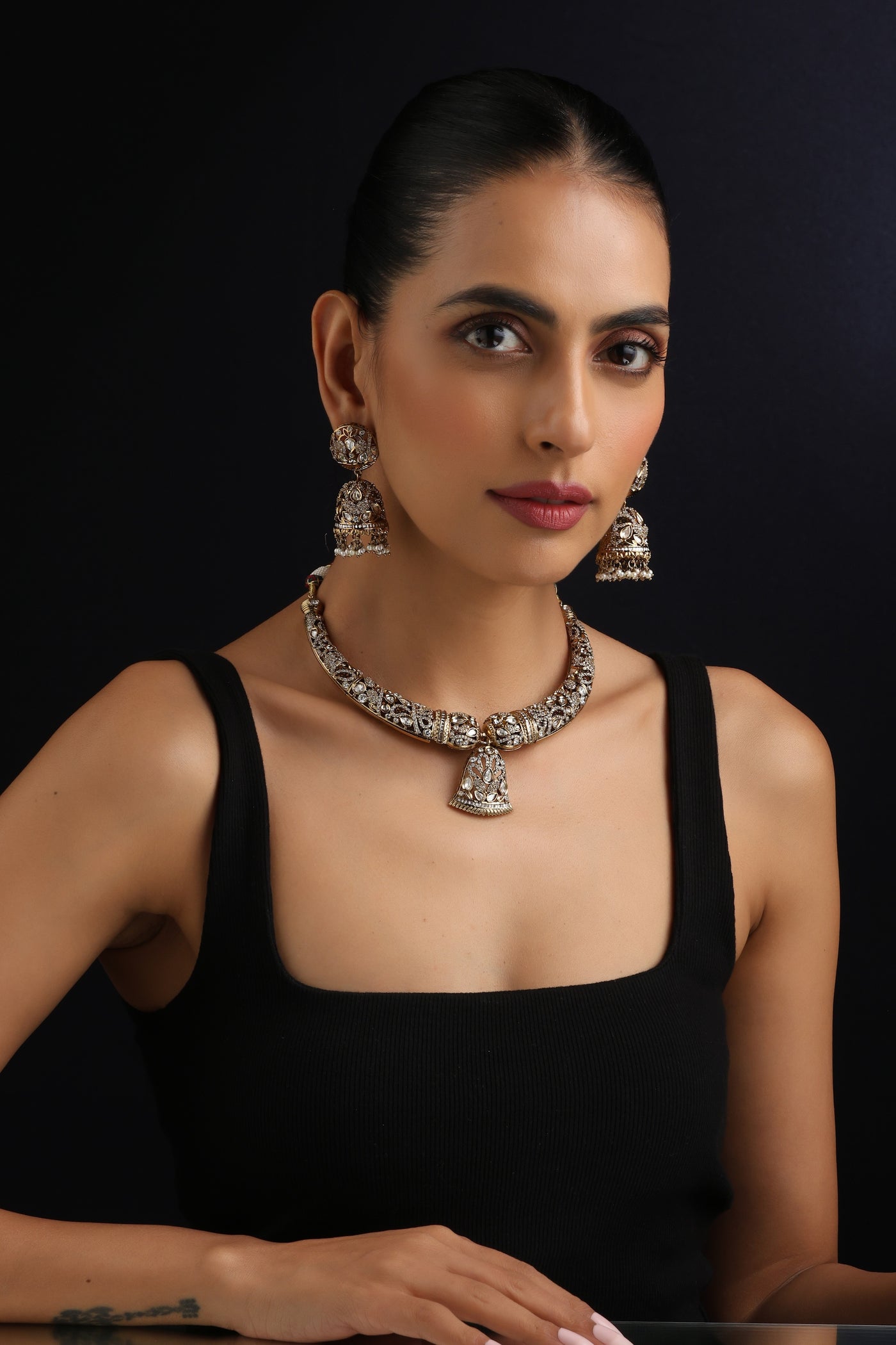 Yashi Gold Polki Hasli Necklace Set