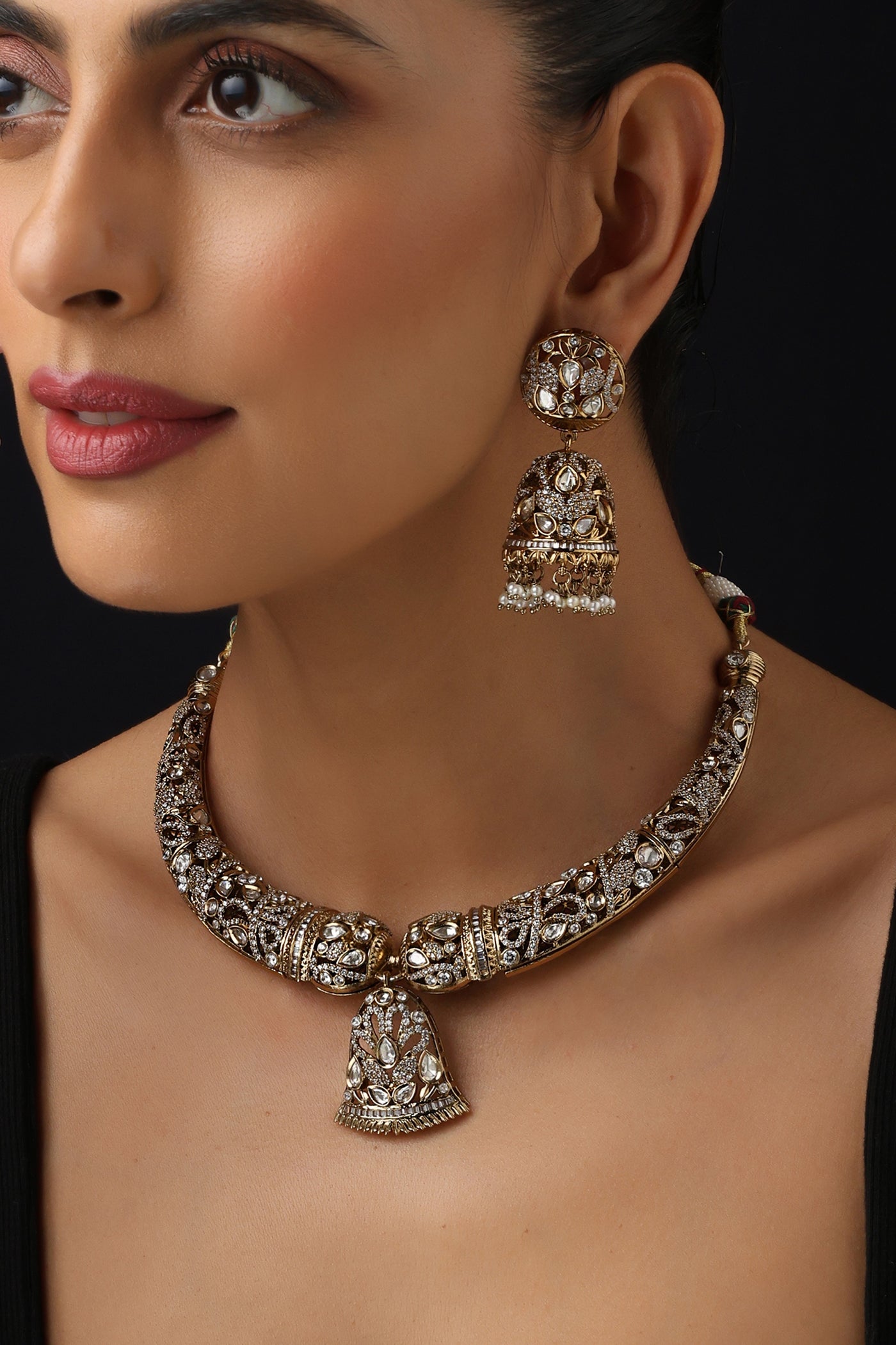 Yashi Gold Polki Hasli Necklace Set