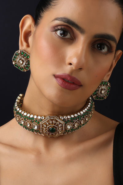 Lira Emerald Polki Choker Necklace Set