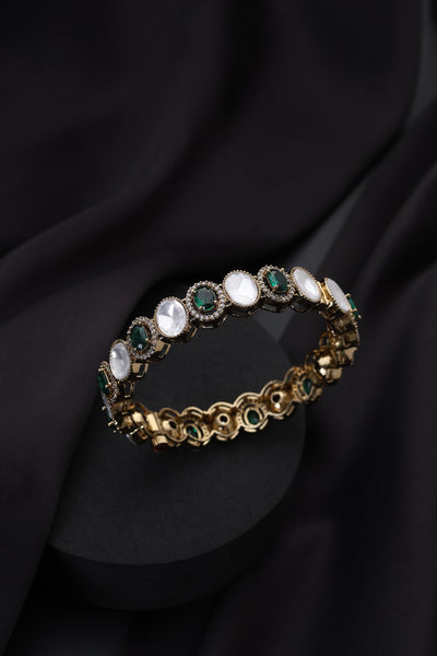 Kashvi Emerald and Polki Kada
