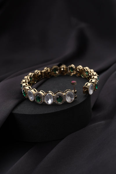 Kashvi Emerald and Polki Kada