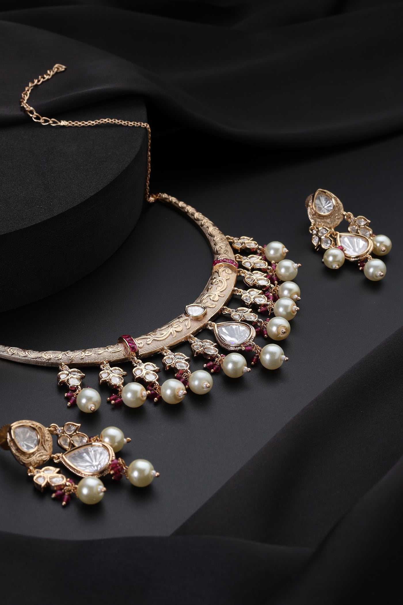 Mehwa Gold Polki Hasli Set