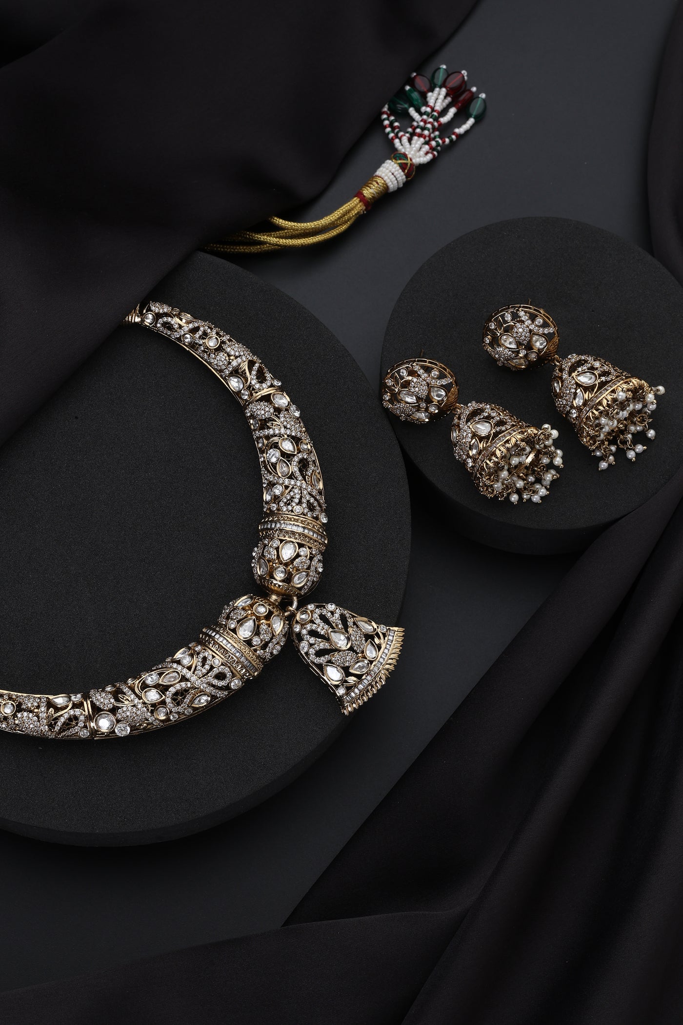 Yashi Gold Polki Hasli Necklace Set