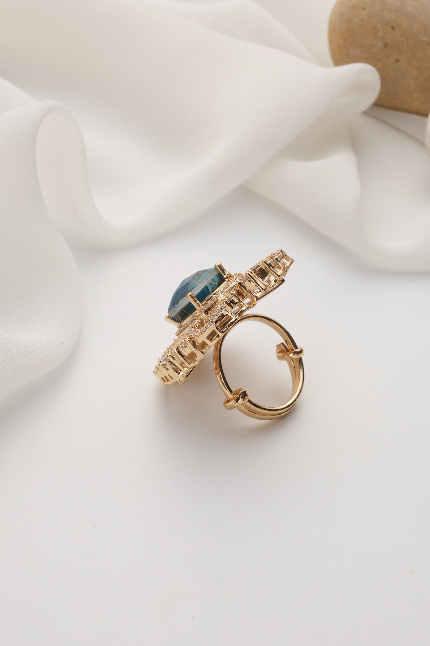 Thuza Sapphire Polki Ring