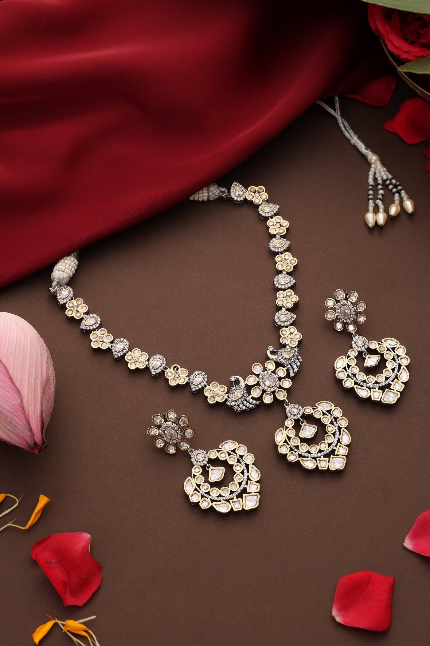Rudisha Silver Polki Necklace Set