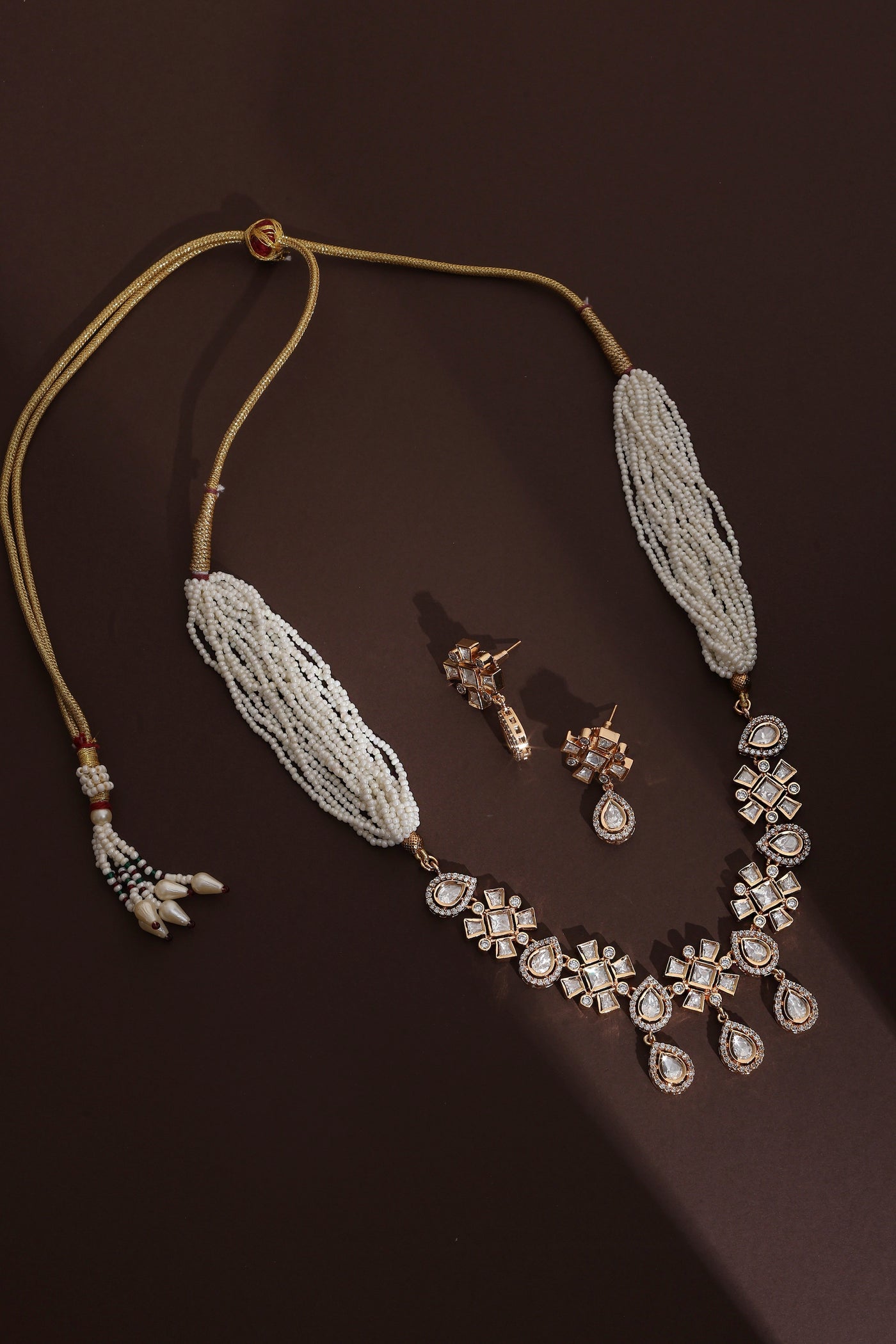 Ekanta White Polki Necklace Set