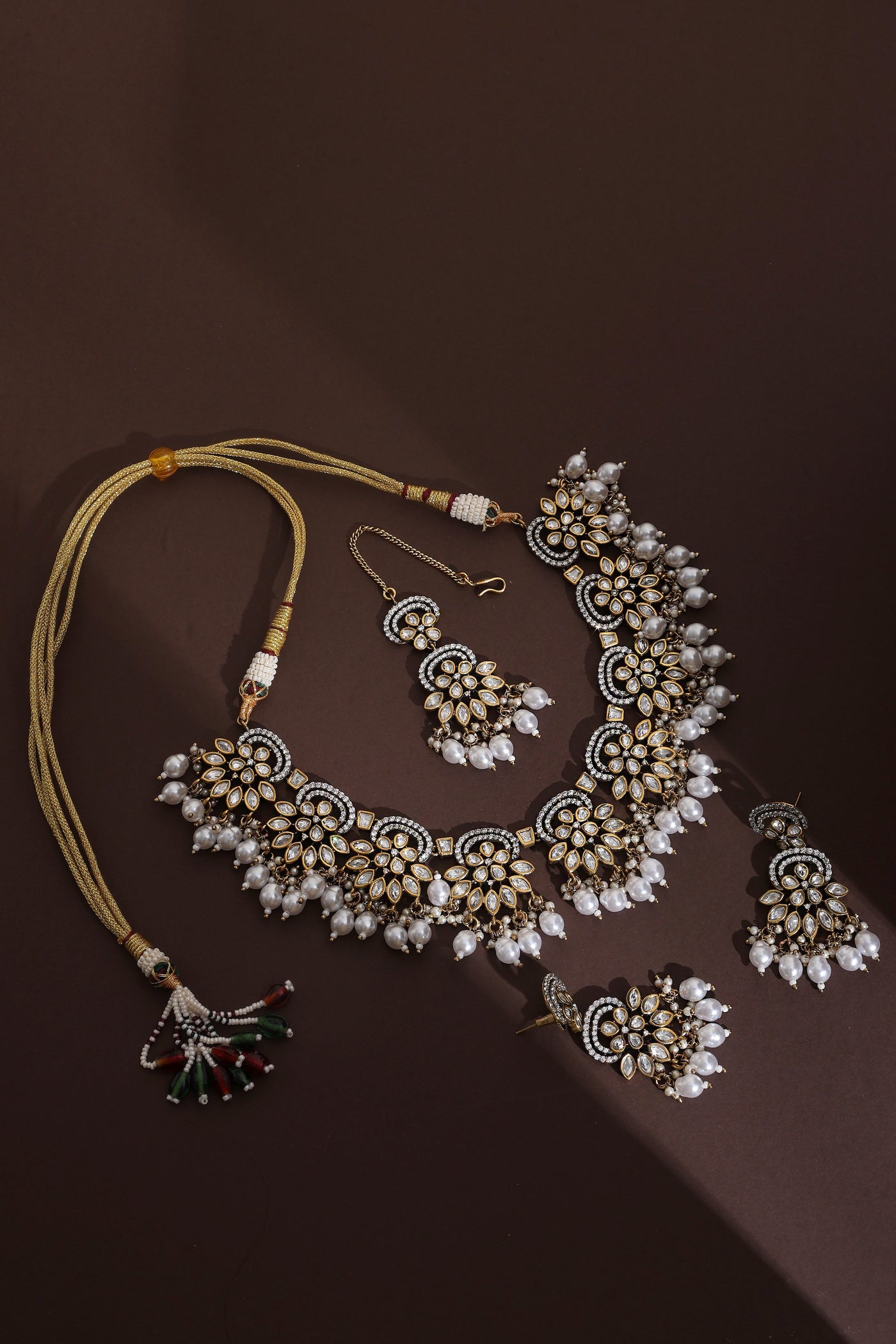 Leena White Victorian Polki Necklace Set with Maang Tikka